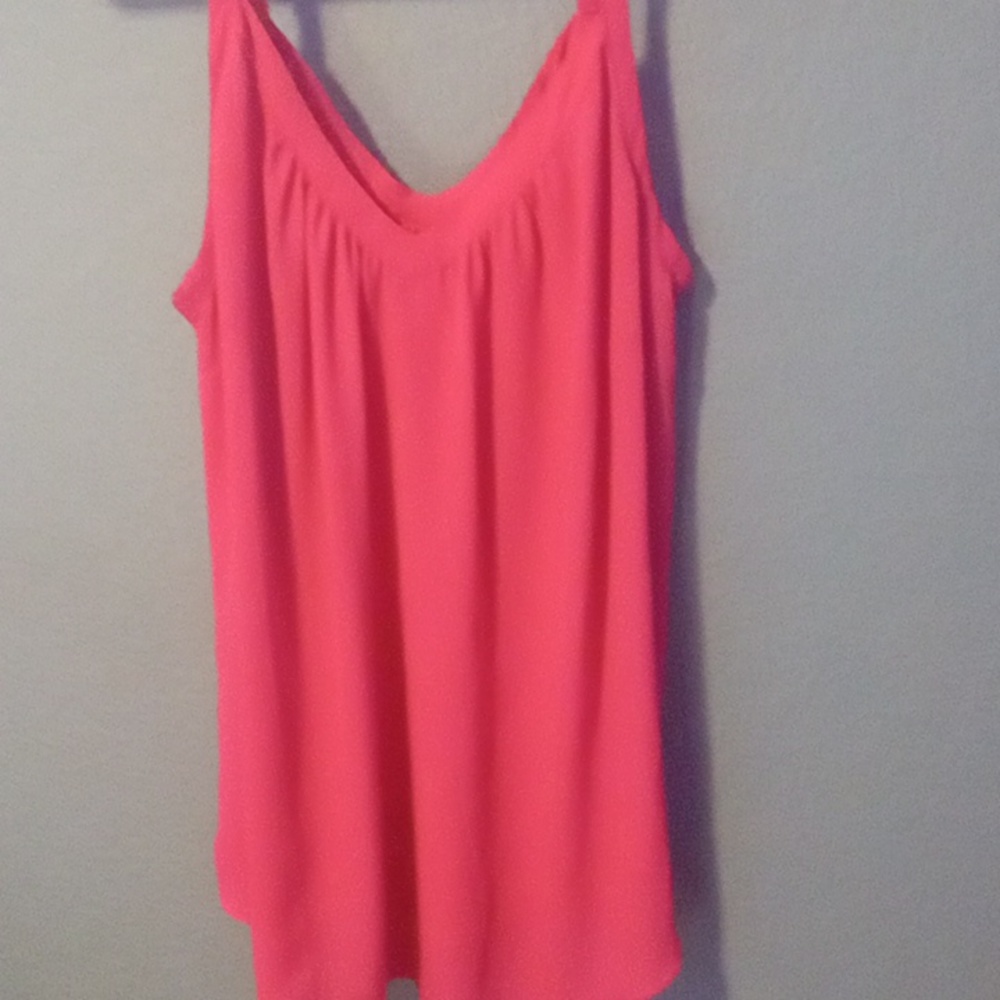 Torrid hot pink tank top